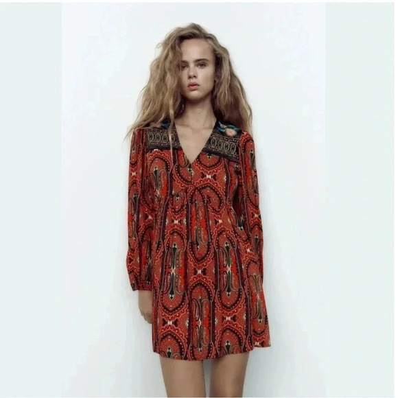 Zara Dresses & Skirts - Zara red paisley mini babydoll gypsy dress size medium